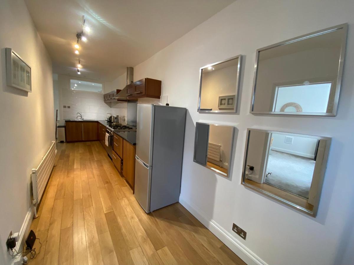 Fantastic Spacious Garden Flat With Own Private Entrance Лондон Екстериор снимка